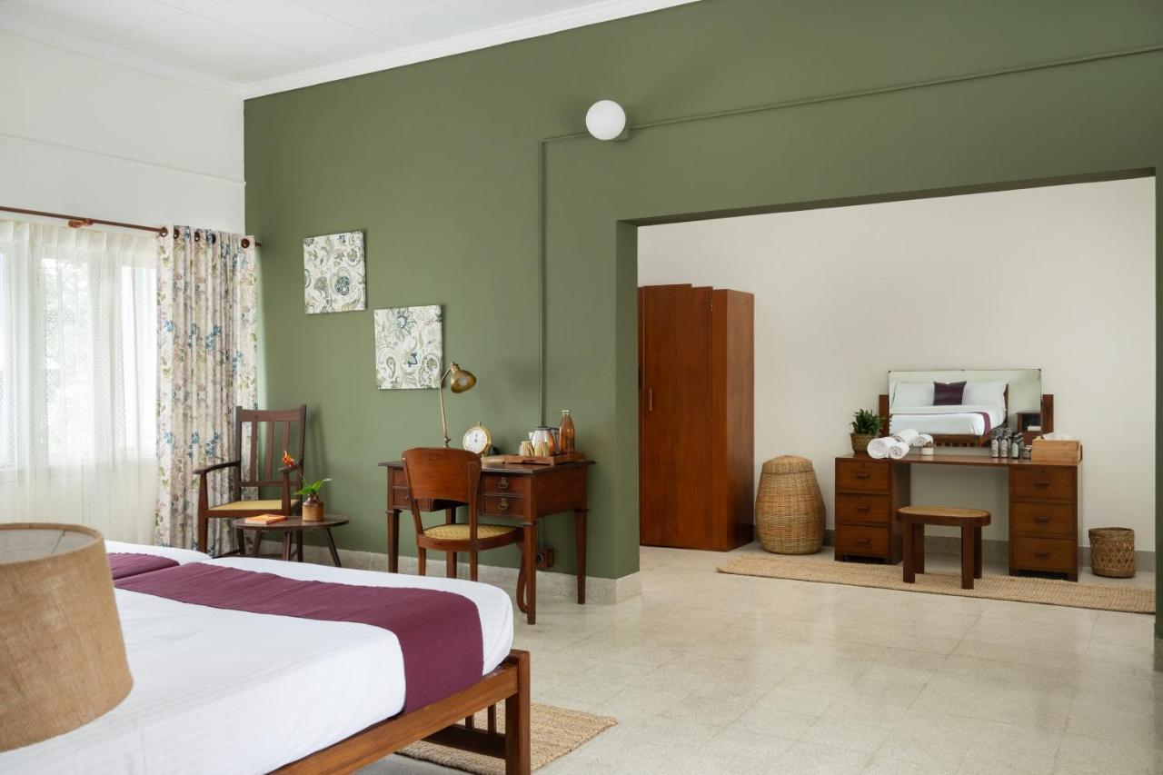 The Sacred Lotus Ayurveda Wellness Retreat 호텔 Kochi 외부 사진